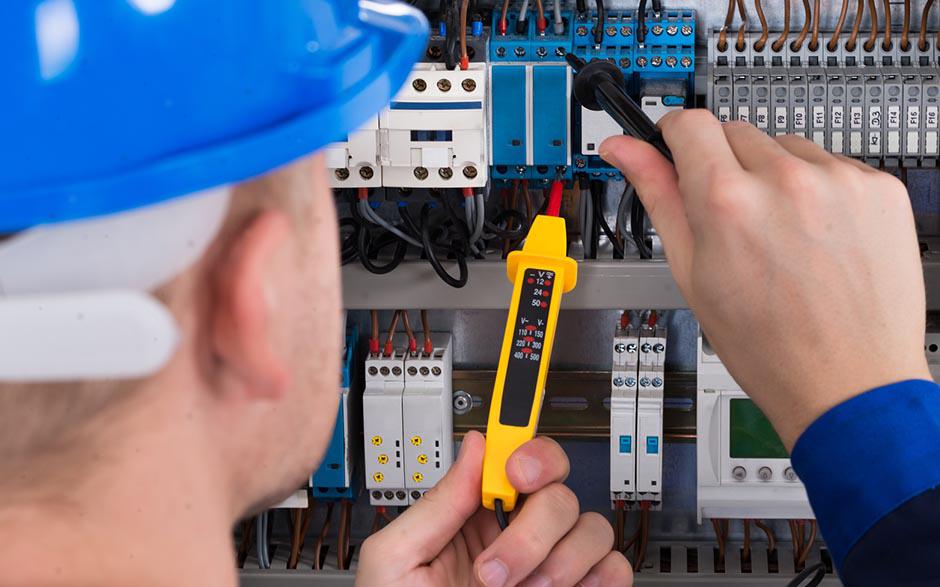 tarif électricien bâtiment Villiers-le-Bâcle